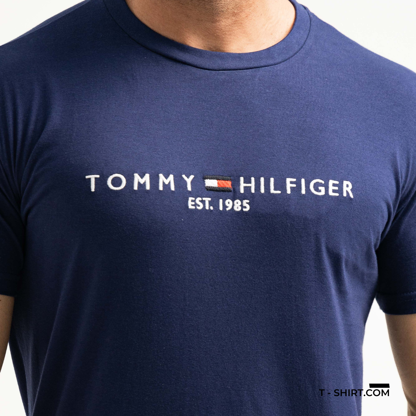 Camiseta Tommy Hilfiger Bordada