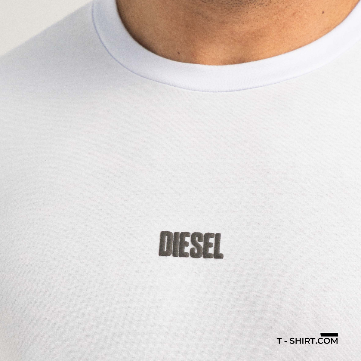 Camiseta Básica Diesel Escrita Central