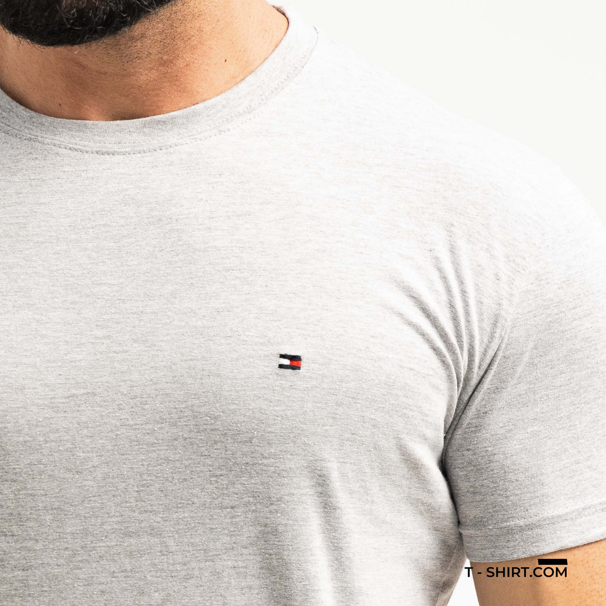 Camiseta Básica Logo Tommy Hilfiger