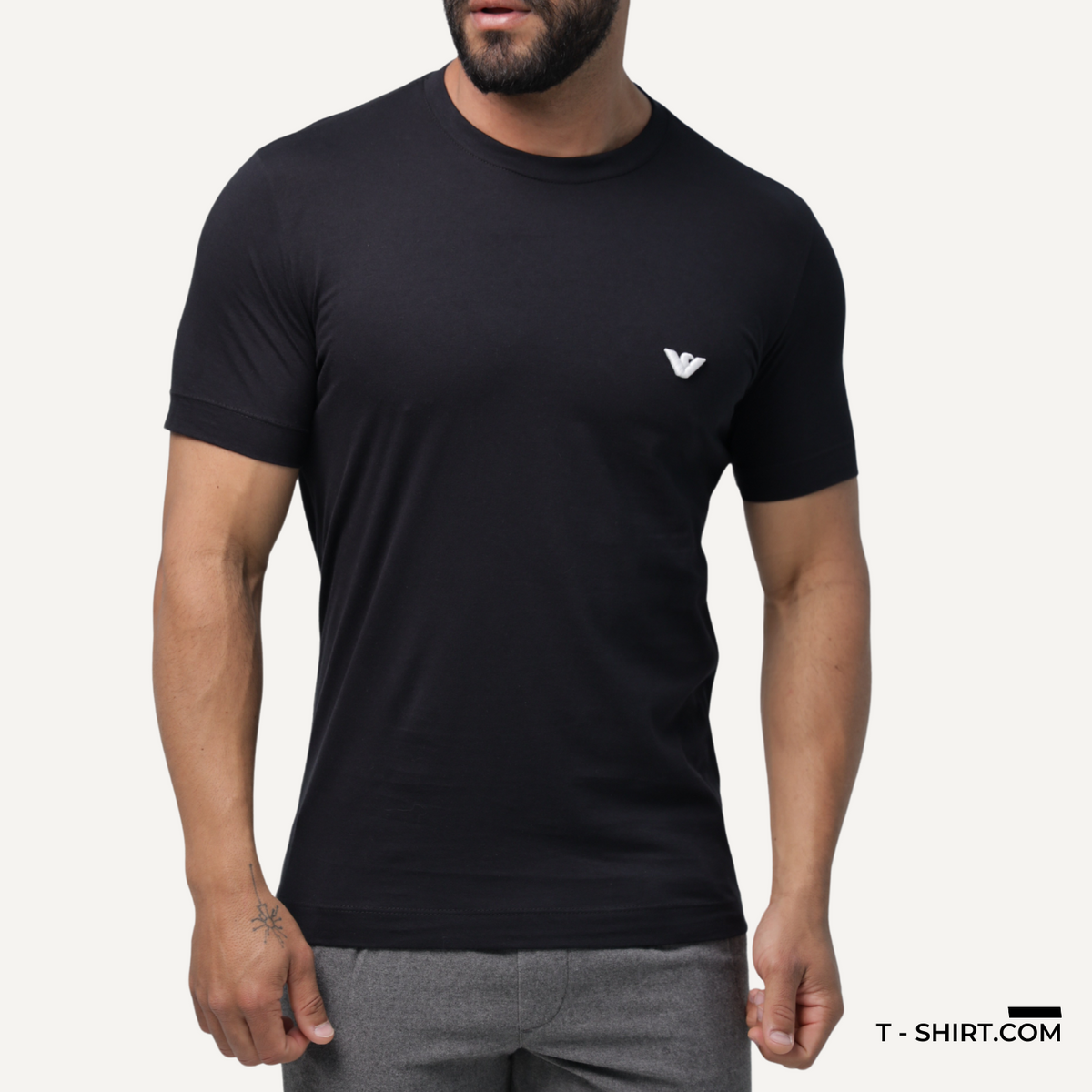 Camiseta Empório Armani Logo Simbolo Bordada