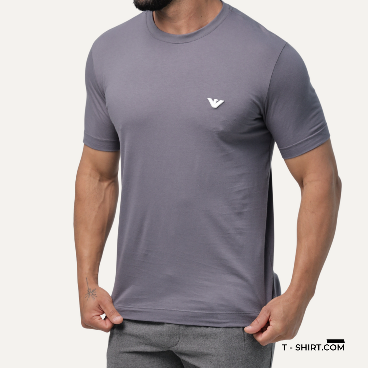 Camiseta Empório Armani Logo Simbolo Bordada