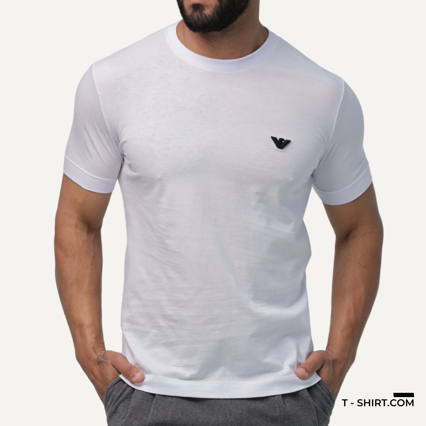 Camiseta Empório Armani Logo Simbolo Bordada