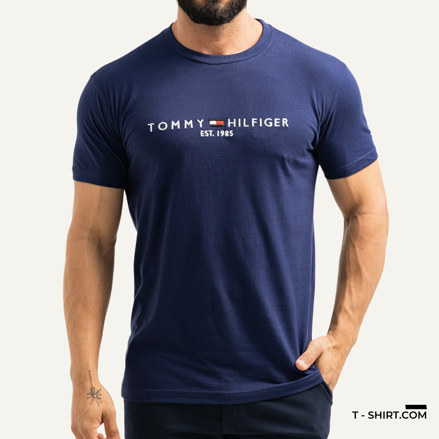 Camiseta Tommy Hilfiger Bordada