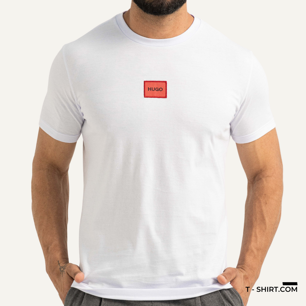 Camiseta Hugo Boss Daile Logo Vermelho